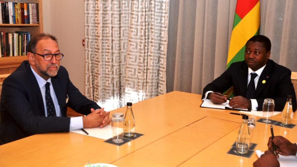En marge de la cérémonie d’investiture du Président sud-africain Cyril Ramaphosa, le chef de l’Etat SEM Faure Essozimna Gnassingbé a reçu une délégation de Wave International.
