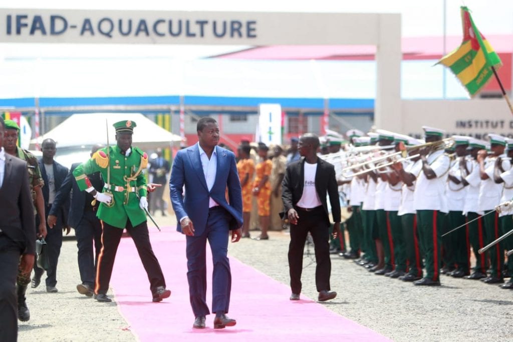 Le chef de l’Etat SEM Faure Gnassingbé a procédé, ce 18 juin 2019 à Elavagnon (Est-Mono), à la mise en service du premier Institut de formation en alternance pour développement (IFAD).