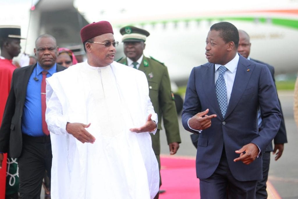 Sur invitation de SEM Faure Essozimna Gnassingbé, Président de la République Togolaise, le chef de l’Etat nigérien SEM Issoufou Mahamadou a effectué, ce 27 juin 2019 à Lomé, une visite d’amitié et de travail.