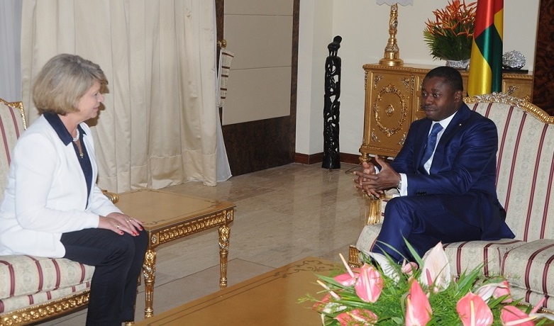 La cheffe de la Délégation de l’Union européenne (UE) au Togo, Mme Cristina Martins Barreira, en fin de mission, a fait ce 28 août 2020 ses adieux au Président de la République SEM Faure Essozimna Gnassingbé, au cours d’une audience.
