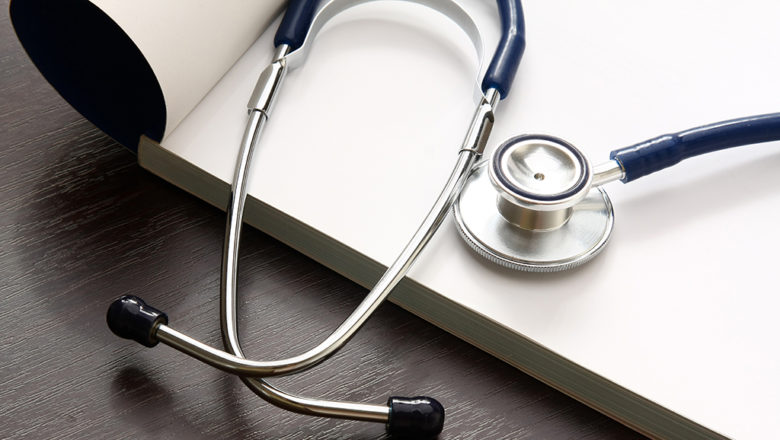 Le gouvernement s’emploie à faciliter davantage l’accès aux soins de santé essentiels à toutes les couches socio-professionnelles à travers un processus d’adoption d’une loi sur l’assurance maladie universelle.