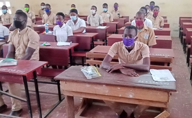 Ouf de soulagement pour les apprenants et leurs parents qui bénéficient encore une fois de l’attention particulière du Président de la République, SEM Faure Essozimna Gnassingbé. En effet, sur décision du chef de l’Etat, les frais d’inscription aux différents examens scolaires et universitaires sont désormais gratuits.