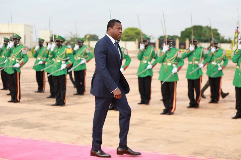 Face aux menaces sécuritaires sous régionales, le gouvernement togolais adopte une nouvelle stratégie sectorielle de défense pour prémunir le pays contre les risques susceptibles de porter atteinte à ses fondamentaux notamment l’intégrité territoriale, le libre exercice de sa souveraineté et la sécurité des populations.