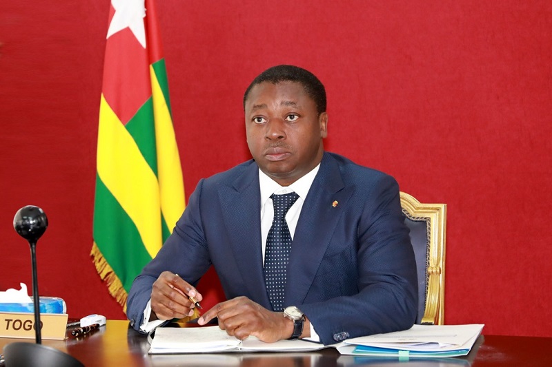 Le Président de la République SEM Faure Essozimna Gnassingbé prend part ce 5 décembre 2020 par visioconférence aux travaux de la 13è session extraordinaire de la Conférence des Chefs d’Etat et de gouvernement de l’Union Africaine (UA). Cette rencontre de haut niveau qui se tient à Johannesburg en Afrique du Sud est essentiellement consacrée à l’entrée en vigueur de la Zone de libre-échange continentale africaine (ZLECAf).