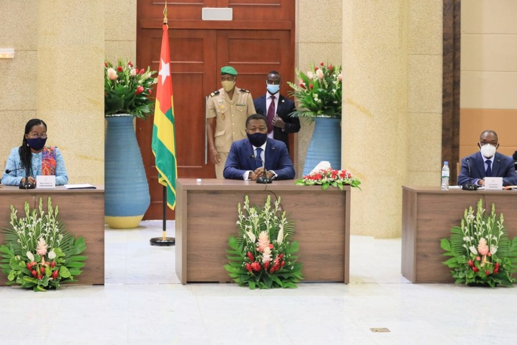 L’équipe gouvernementale s’est réunie ce 06 janvier 2021 autour du Chef de l’Etat, SEM Faure Essozimna Gnassingbé pour le premier Conseil des ministres de l’année.