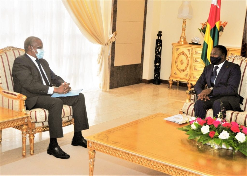Le Président de la République Faure Essozimna Gnassingbé s’est entretenu ce 28 avril 2021 avec M. Maman Sambou Sidikou, Secrétaire exécutif du G5 Sahel, en visite de travail dans notre pays.