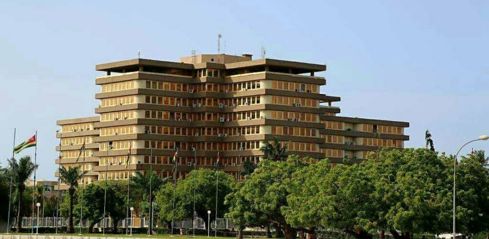 Le niveau de transparence budgétaire du Togo a été jugé satisfaisant. Dans l’espace UEMOA, le Togo, la Côte d’Ivoire et le Burkina Faso sont les pays qui respectent les exigences minimales en matière de transparence budgétaire.