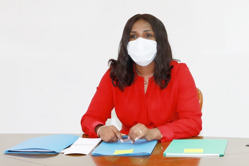 La première revue du portefeuille des projets financés par l’Agence française de développement (AFD) au Togo s’est tenue ce mardi 14 septembre 2021, par visioconférence. La rencontre a été présidée par la Ministre, Secrétaire général de la Présidence, Madame Ablamba Sandra Johnson, en présence du Directeur pays de l’AFD, Monsieur François Jacquier-Pélissier.