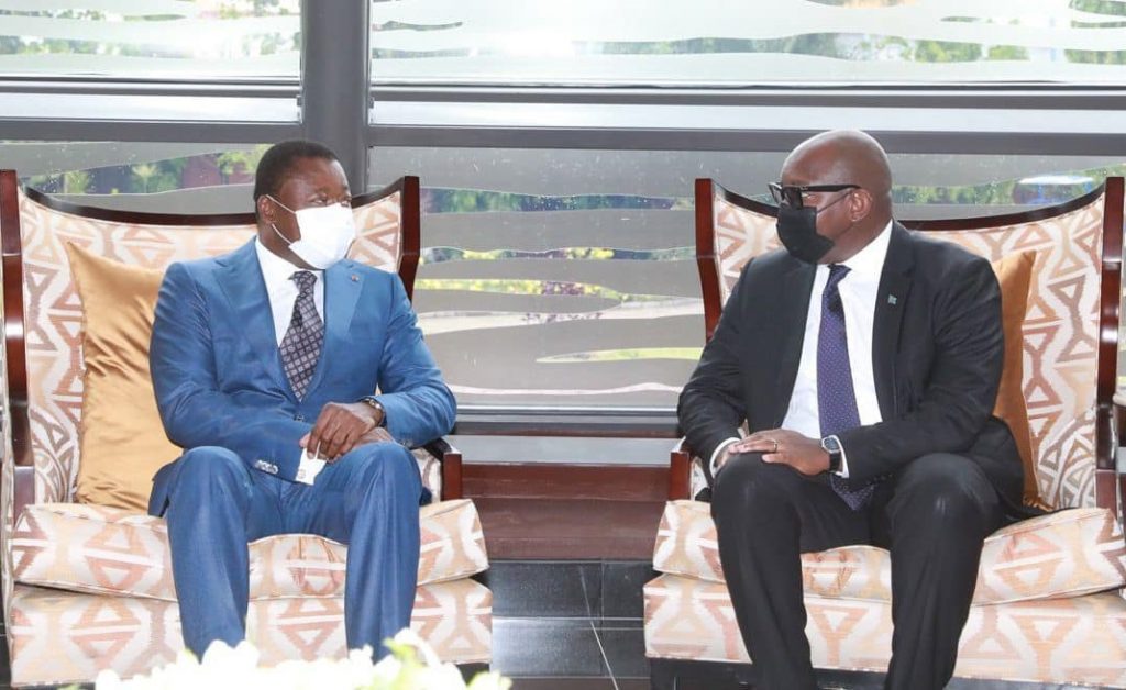 Le Président de la République Faure Essozimna Gnassingbé est arrivé ce 25 novembre 2021 à Kinshasa en République Démocratique du Congo (RDC) où il prendra part à la première Conférence des chefs d’Etat africains pour l’élimination des violences faites aux femmes et aux filles.