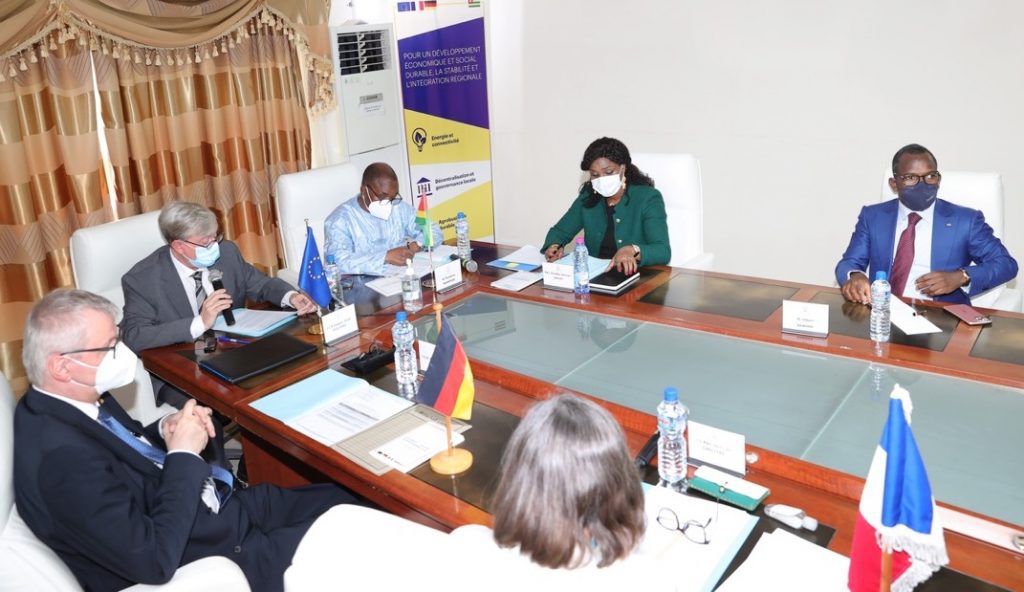 L’Équipe Europe et le gouvernement togolais ont procédé ce 12 janvier 2022 à Lomé, au lancement du Document conjoint de programmation pluriannuelle (DCP) 2021-2027.