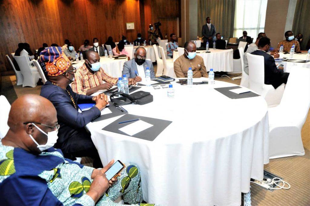 La Cellule climat des affaires (CCA) de la Présidence de la République a organisé, ce 17 juin 2022, un atelier de formation des Maires des communes du Grand Lomé sur la nouvelle version du Système intégré de gestion du permis de construire (SIGPC).