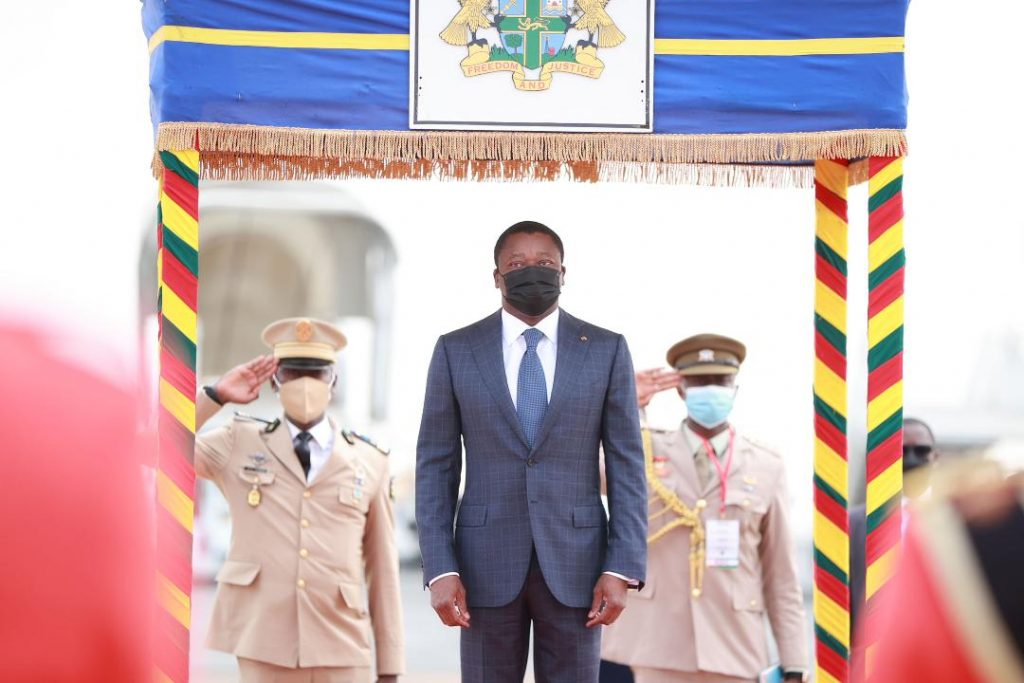 Le Président de la République, Faure Essozimna Gnassingbé est arrivé ce 3 juillet 2022 à Accra au Ghana pour prendre part aux travaux de la 61è session ordinaire de la Conférence des chefs d’État et de gouvernement de la Communauté économique des États de l’Afrique de l’Ouest (CEDEAO).