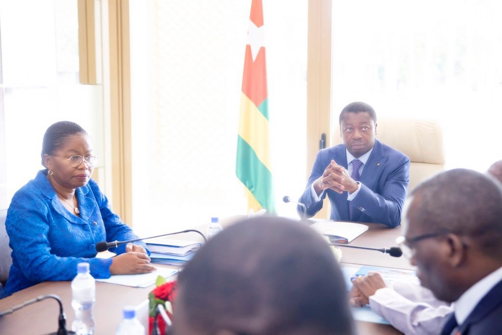 Le chef de l’Etat, Faure Essozimna Gnassingbé a présidé ce 17 octobre 2022 le Conseil des ministres. Au cours des travaux, le Conseil a examiné un avant-projet de loi, trois projets de décret et écouté quatre communications.
