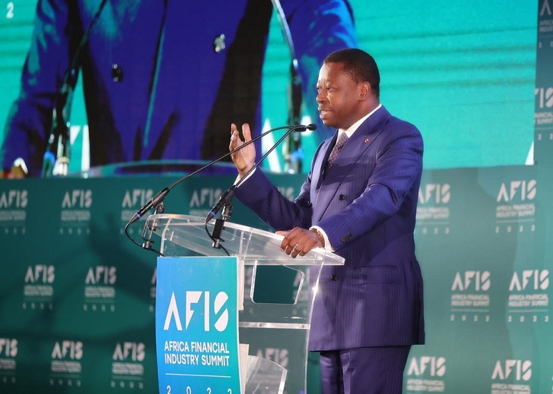 Dans un contexte de crise économique mondiale, l’engagement des leaders africains pour l’émergence d’un marché continental des services financiers innovants, durables et soutenables est plus qu’indispensable. Le premier sommet en présentiel sur l’Industrie financière africaine (AFIS) ouvert par le chef de l’Etat, Faure Essozimna Gnassingbé, ce 28 novembre 2022, s’inscrit déjà cette dynamique.