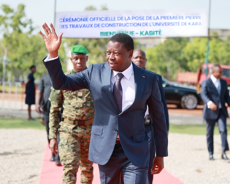 L’Université de Kara, disposera bientôt d’un nouveau campus définitif. Le chef de l'Etat, Faure Essozimna Gnassingbé, a présidé ce 24 avril 2023 la cérémonie officielle de pose de la première pierre de cette nouvelle infrastructure d’enseignement supérieur et de la recherche.