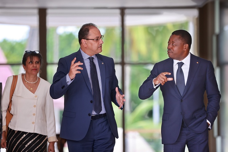 Le Président de la République, Faure Essozimna Gnassingbé s’est entretenu, ce 19 septembre 2023, avec le professeur Slim Khalbous, Recteur de l’Agence Universitaire de la Francophonie (AUF) qui séjourne à Lomé dans le cadre de la première édition du Salon de valorisation des résultats de recherches et de l’innovation en Afrique de l’ouest (SaVaRRI-AO).