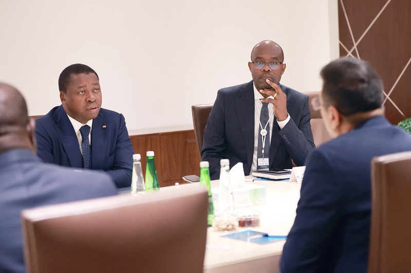 En séjour à Abu Dhabi aux Emirats arabes unis, dans le cadre du huitième Forum mondial de l'investissement, le Président de la République, Faure Essozimna Gnassingbé s’est entretenu ce 16 octobre 2023 avec le Directeur exécutif adjoint de l’Association mondiale des agences de promotion des investissements (WAIPA).