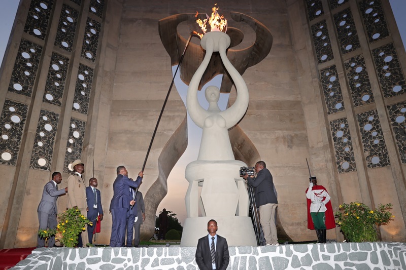 Le Togo commémore ce 27 avril 2024, le 64è anniversaire de son accession à la souveraineté internationale. A la veille de cette célébration, le Président de la République, Faure Essozimna Gnassingbé a procédé à la ranimation de la flamme de l’indépendance.