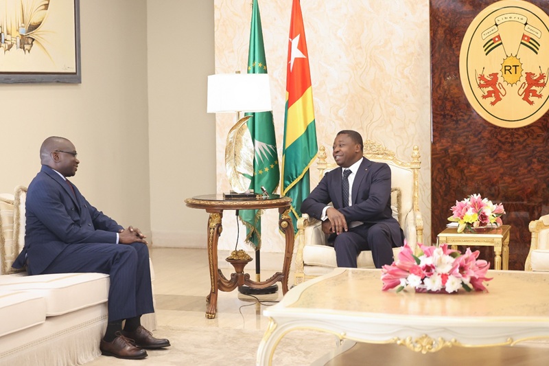 L’excellente qualité des relations d’amitié et de coopération entre le Togo et plusieurs pays a été réaffirmée ce vendredi 28 mars 2025 à travers la présentation des lettres de créance au Président de la République, Faure Essozimna Gnassingbé, par quatorze (14) nouveaux ambassadeurs accrédités au Togo.