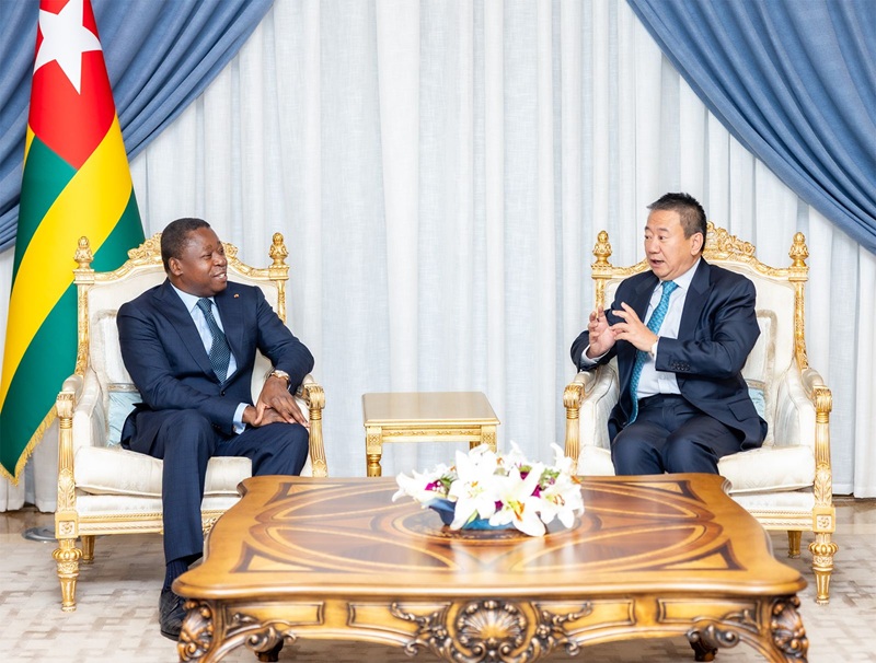 Le Président de la République, Faure Essozimna Gnassingbé s’est entretenu, ce 24 avril 2025 à Lomé, avec l’Envoyé spécial du Secrétaire général des Nations unies pour la région des Grands Lacs.